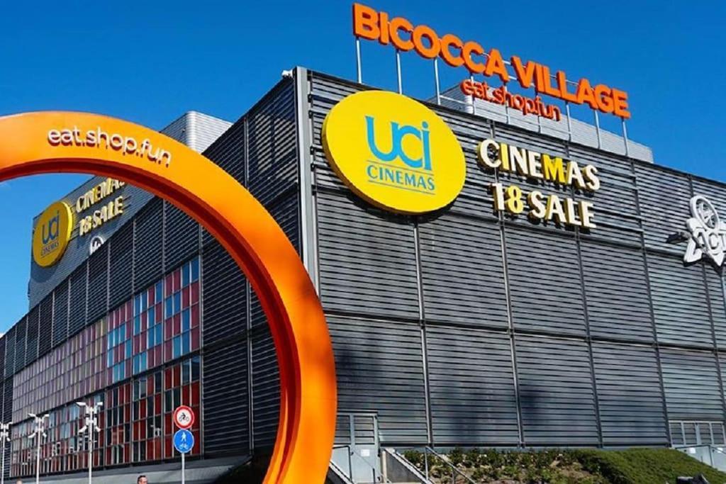 Milano Bicocca Ultimo Piano Con Ampia Terrazza Apartment Exterior photo